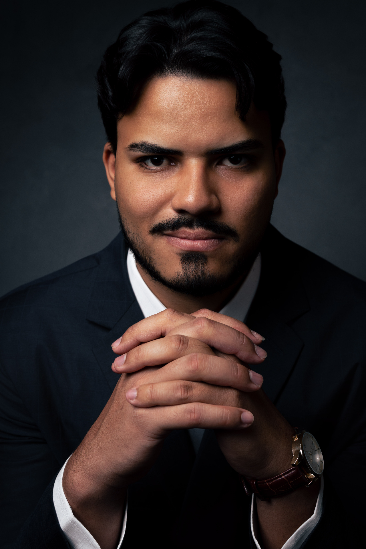 Dr. Vithor Folha — Advogado especialista em cobrança judicial